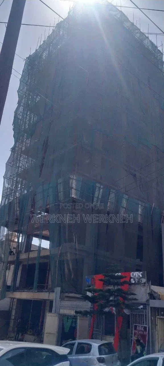 1bdrm Apartment in የግል, Arada for sale