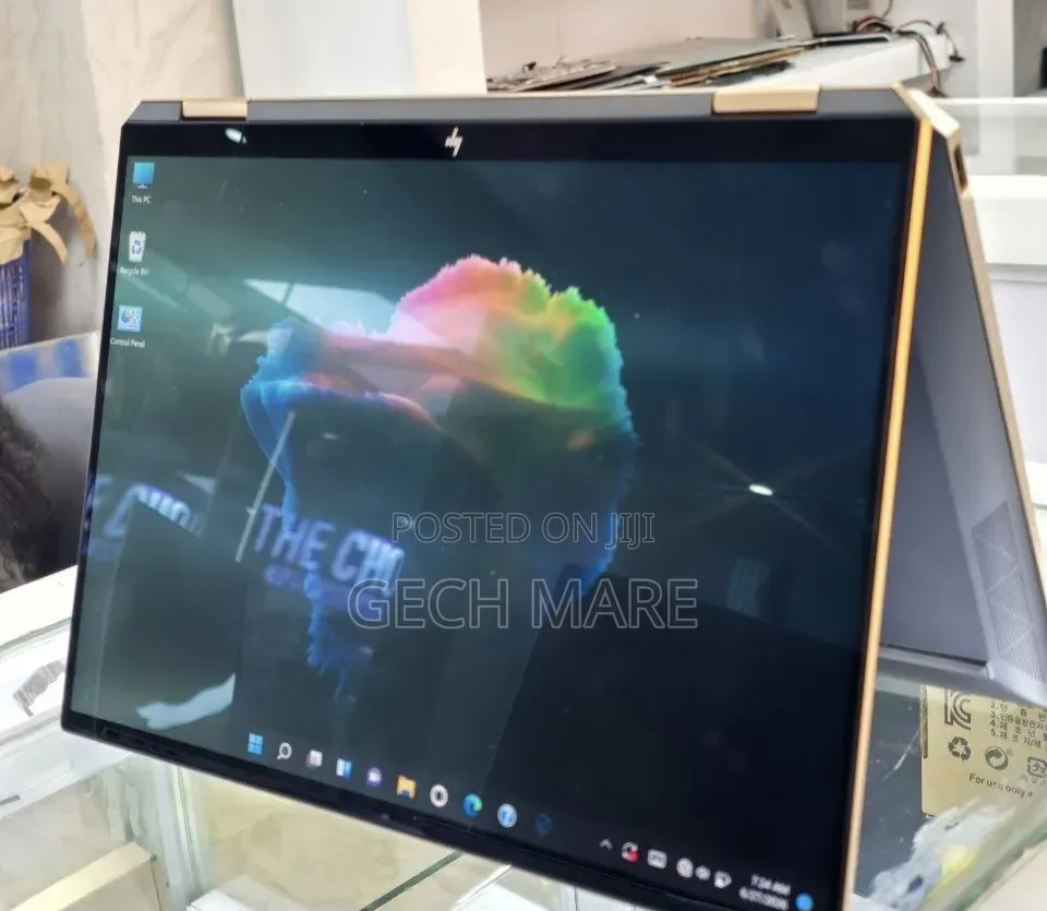 New Laptop HP Spectre 16GB Intel Core i7 SSD 512GB
