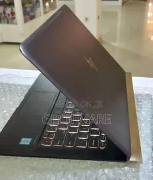 New Laptop HP Spectre 8GB Intel Core i7 SSD 512GB
