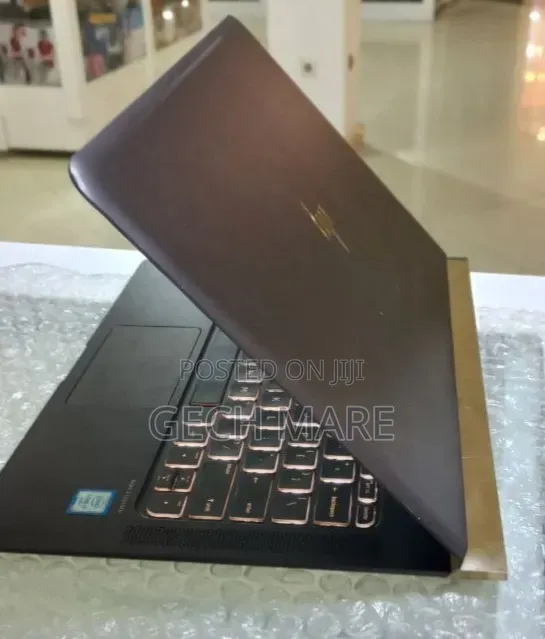 New Laptop HP Spectre 8GB Intel Core i7 SSD 512GB