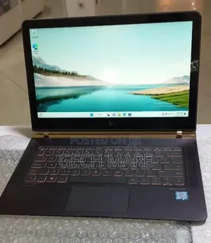 New Laptop HP Spectre 8GB Intel Core i7 SSD 512GB
