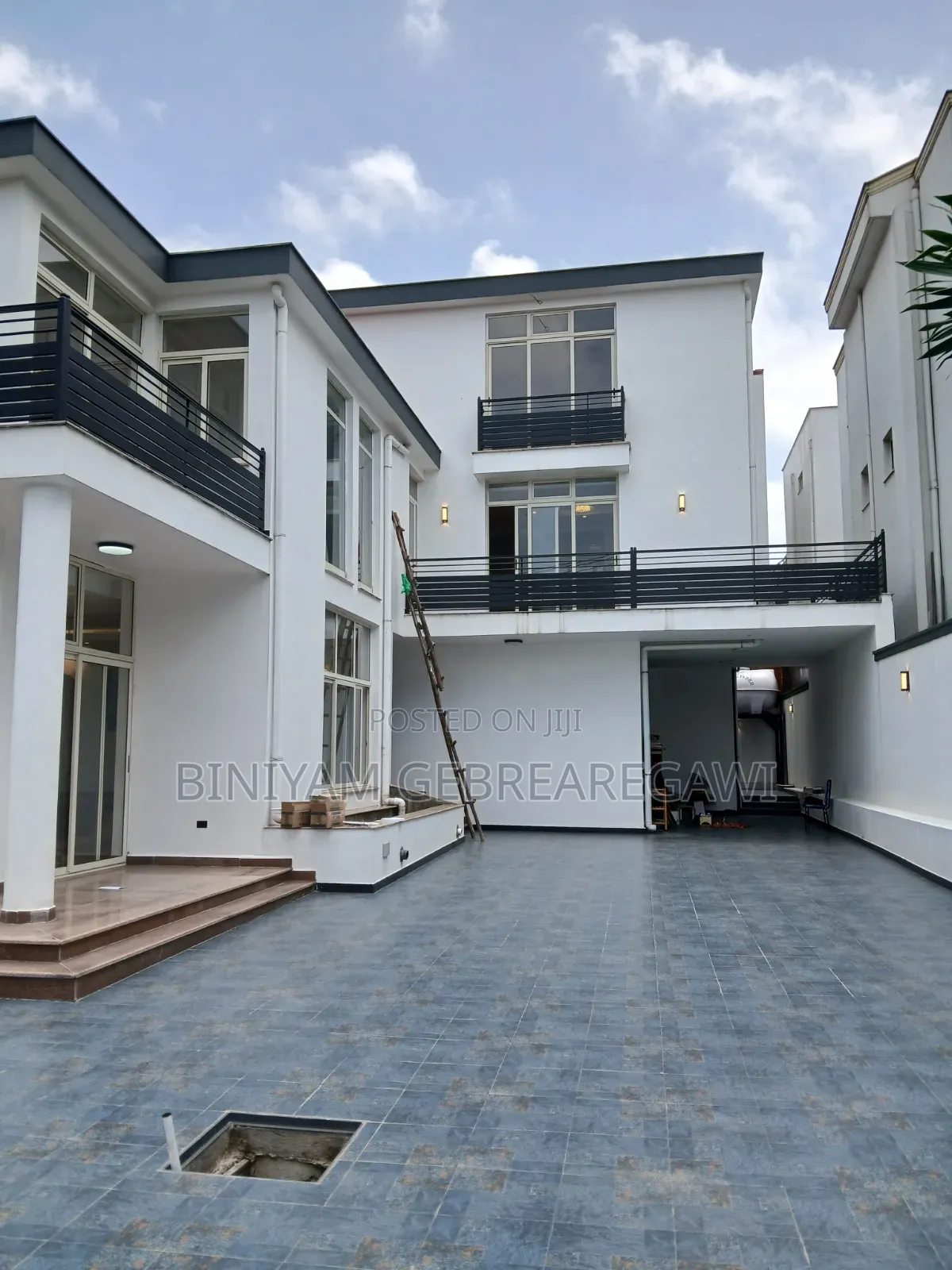 9bdrm House in G+2, Yeka for rent