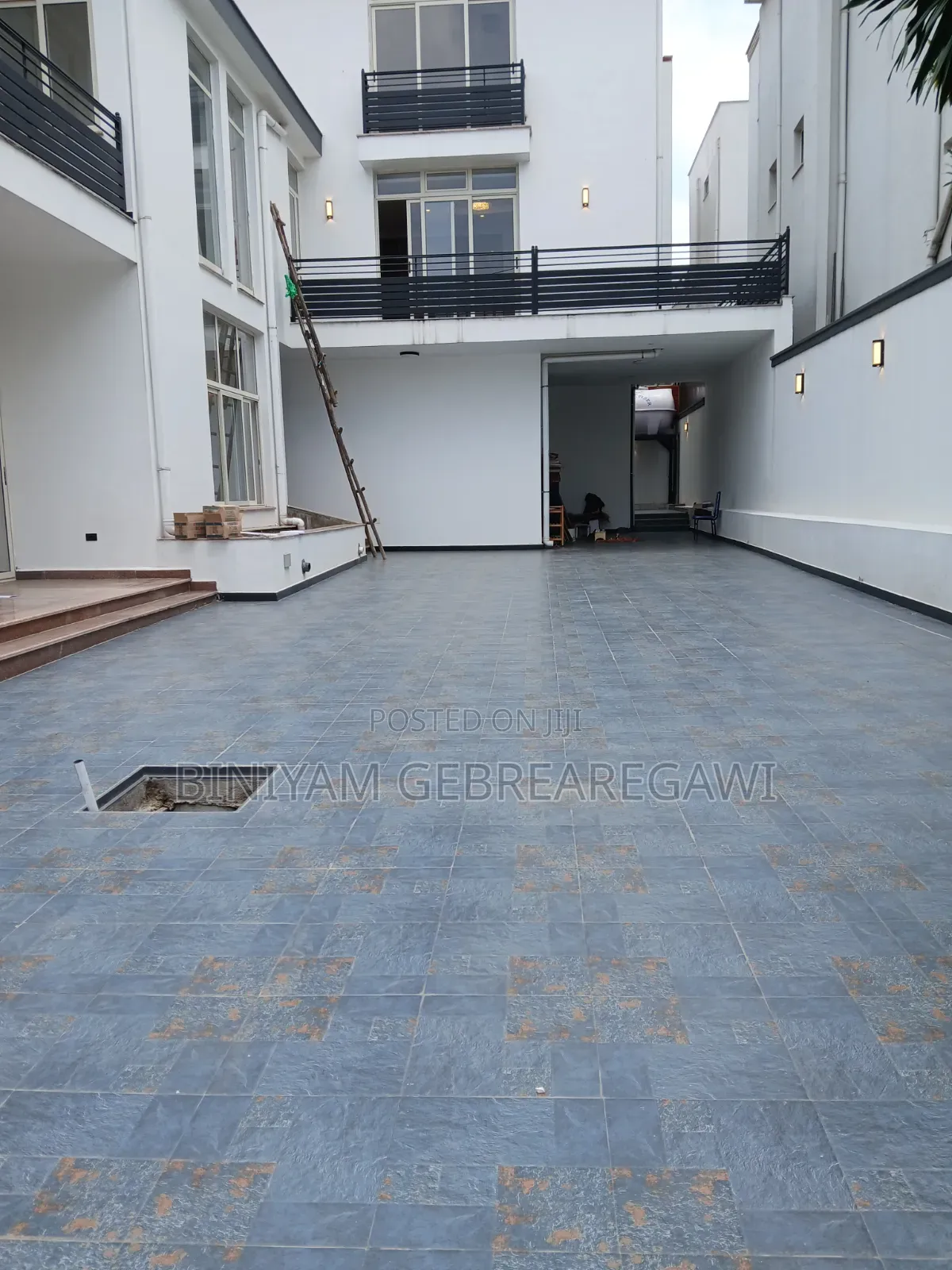 9bdrm House in G+2, Yeka for rent