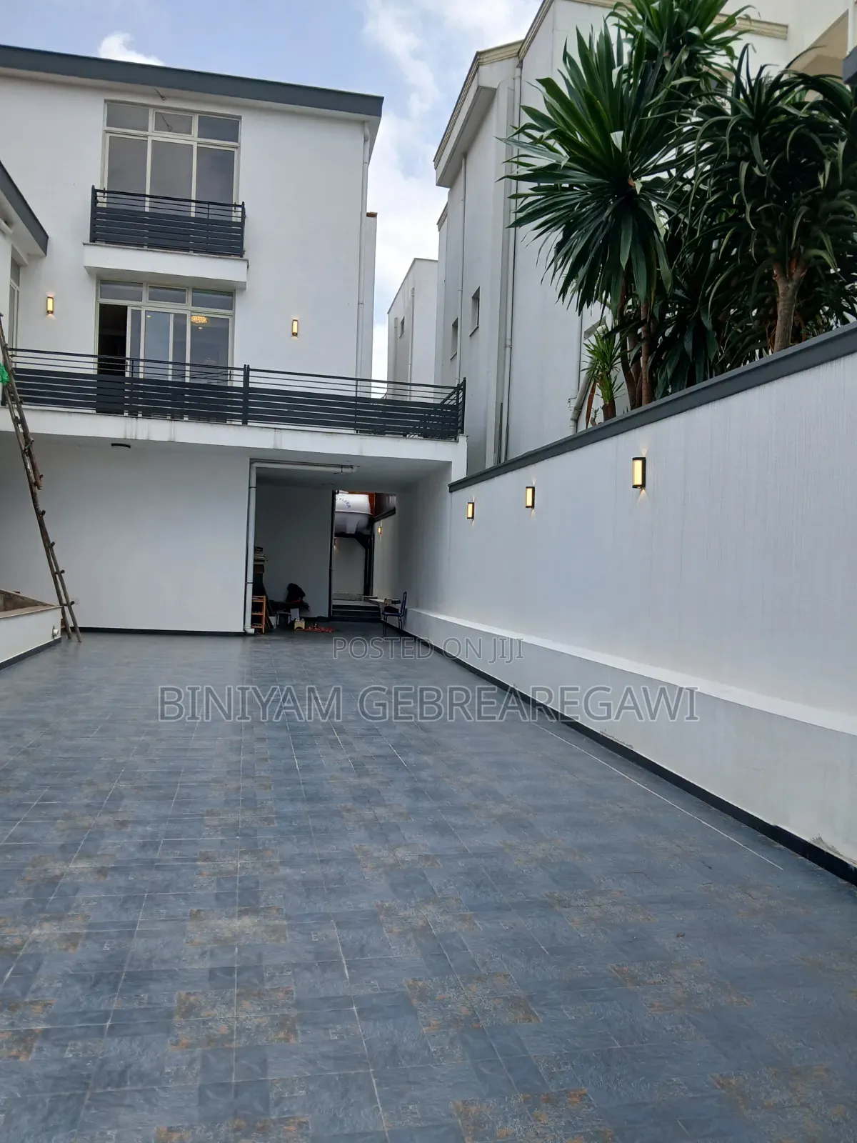 9bdrm House in G+2, Yeka for rent