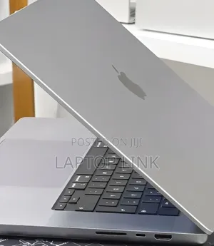 New Laptop Apple MacBook Pro 2021 M1 32GB Apple M1 Max SSD 512GB