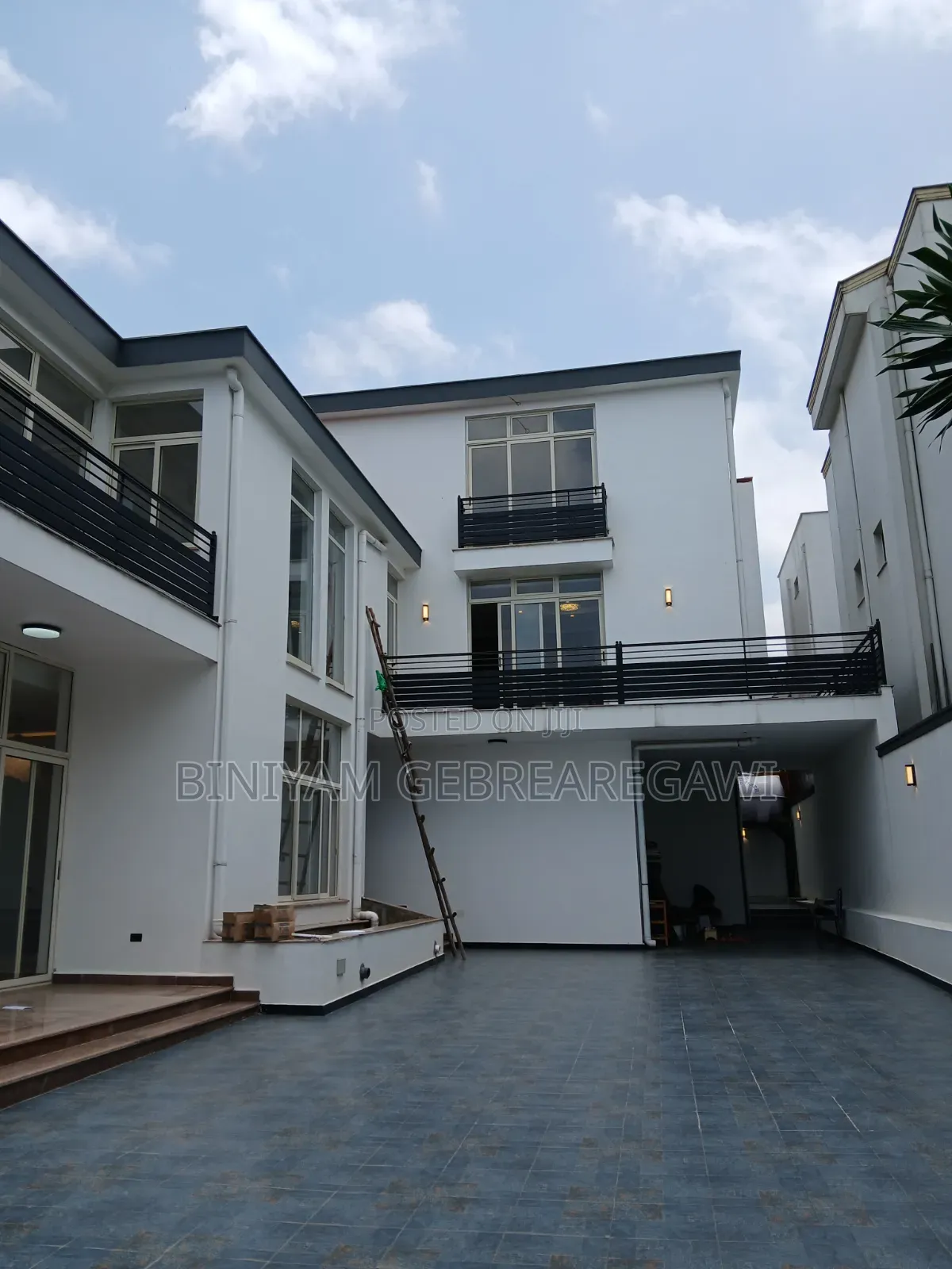 9bdrm House in G+2, Yeka for rent