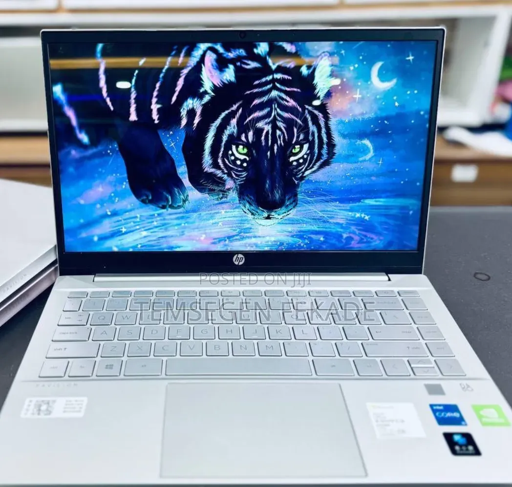 New Laptop HP Pavilion 14 16GB Intel Core i5 SSD 512GB