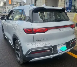 BYD Yuan Up 2025 Silver