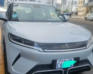 BYD Yuan Up 2025 Silver