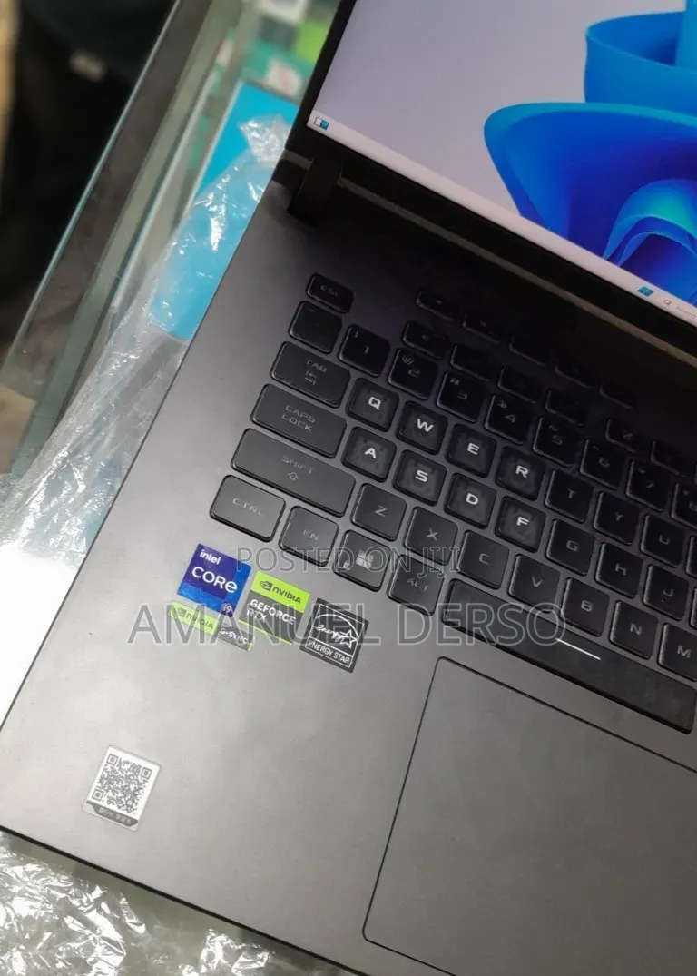 New Laptop Asus ROG Strix G15 32GB Intel Core i9 SSD 1T