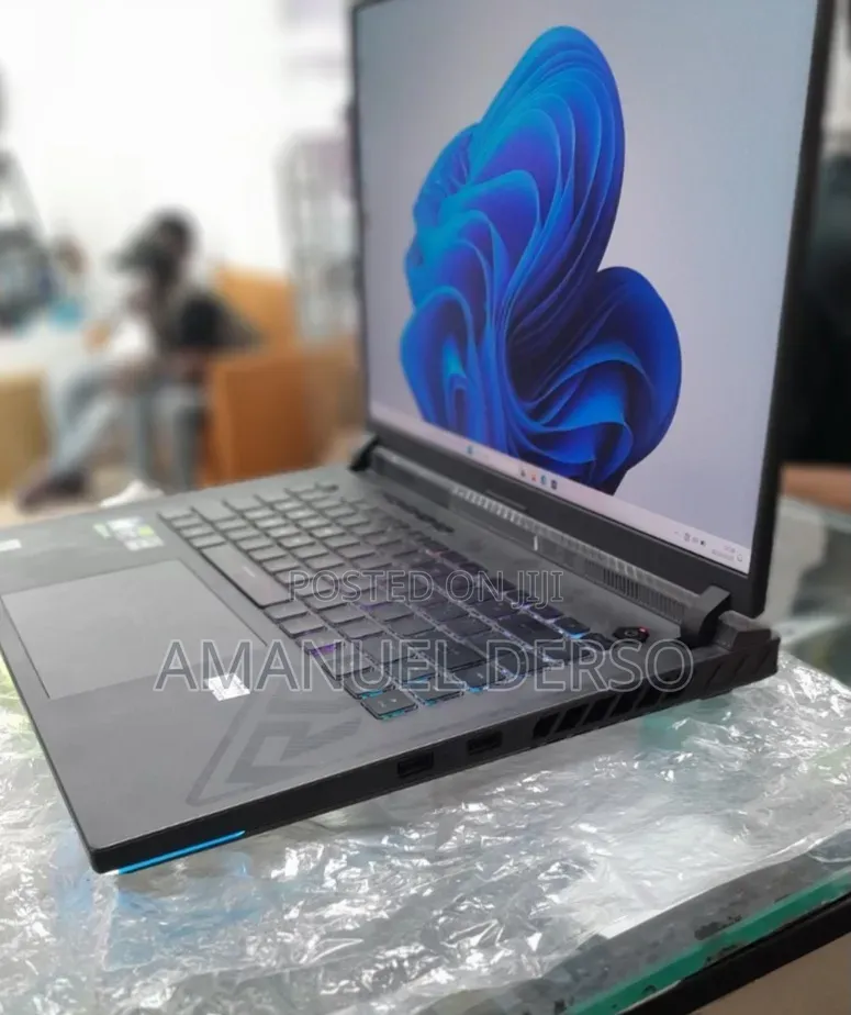 New Laptop Asus ROG Strix G15 32GB Intel Core i9 SSD 1T