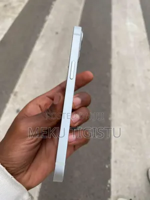 New Apple iPhone 13 128 GB White