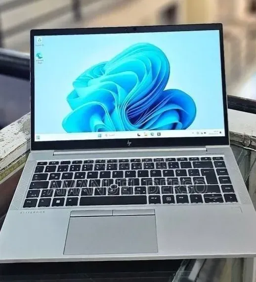 New Laptop HP EliteBook 840 16GB Intel Core i5 SSD 512GB