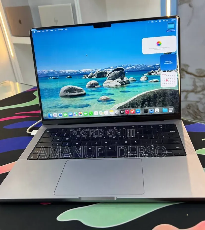 New Laptop Apple MacBook Pro 2023 M3 8GB Apple M3 Pro SSD 512GB