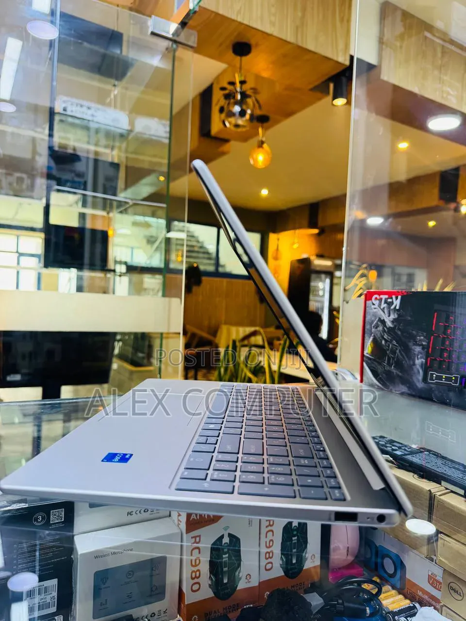 New Laptop HP Pavilion 15 16GB Intel Core i7 SSD 1T