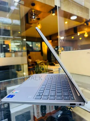 New Laptop HP Stream Notebook 16GB Intel Core i7 SSD 1T