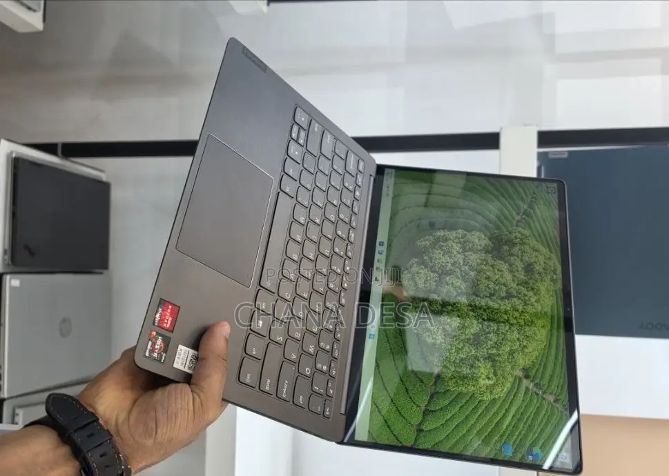 New Laptop Lenovo 16GB AMD Ryzen 7 SSD 512GB