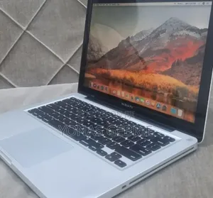 Laptop Apple MacBook 4GB Intel Core i5 HDD 500GB