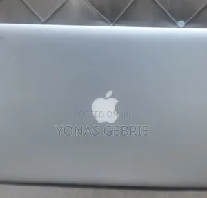 Laptop Apple MacBook 4GB Intel Core i5 HDD 500GB