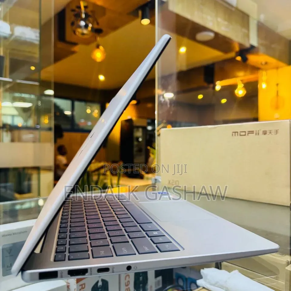 New Laptop HP Stream Notebook 16GB Intel Core i7 SSD 512GB