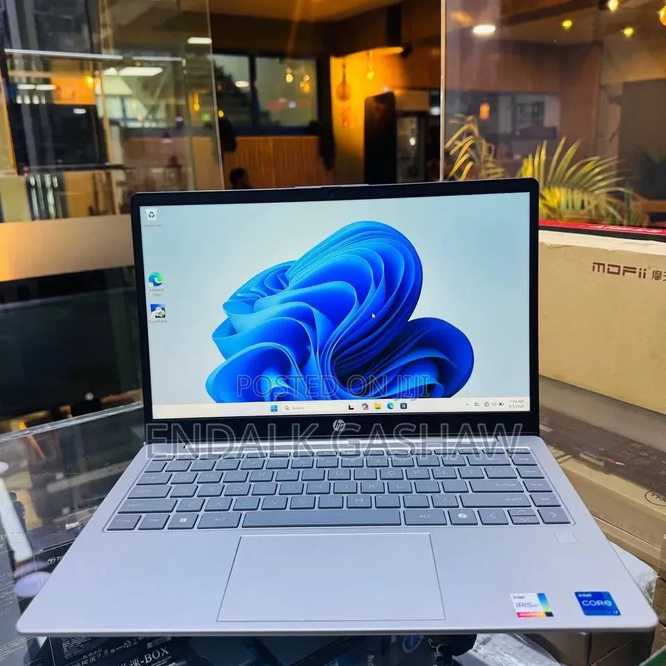 New Laptop HP Stream Notebook 16GB Intel Core i7 SSD 512GB