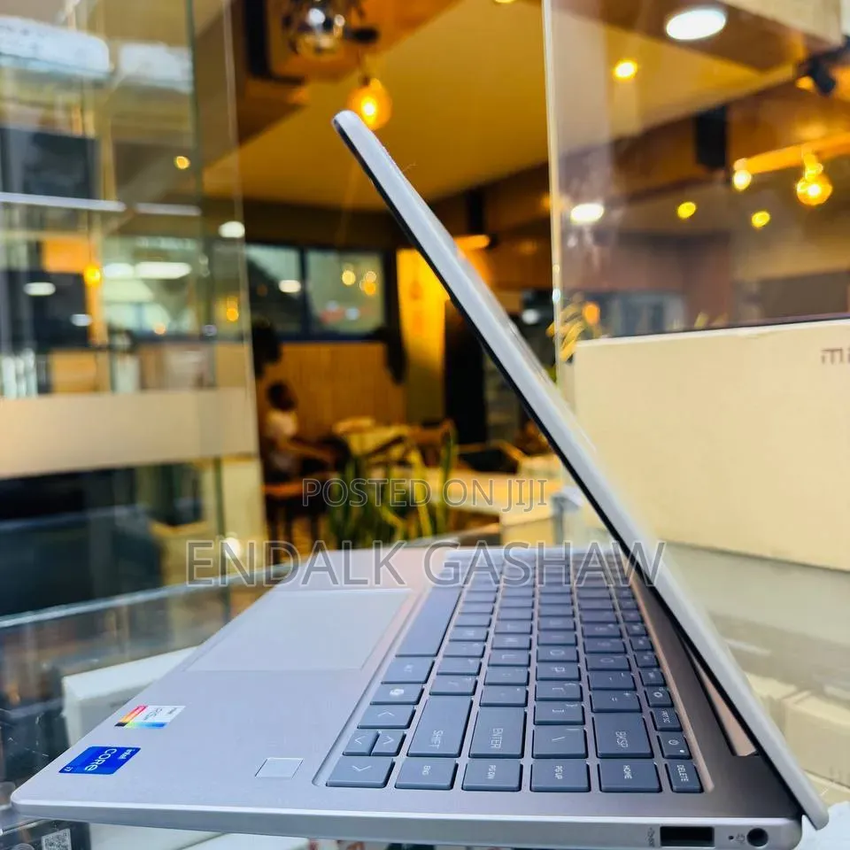 New Laptop HP Stream Notebook 16GB Intel Core i7 SSD 512GB