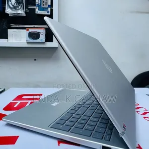New Laptop HP Stream Notebook 16GB Intel Core i7 SSD 1T