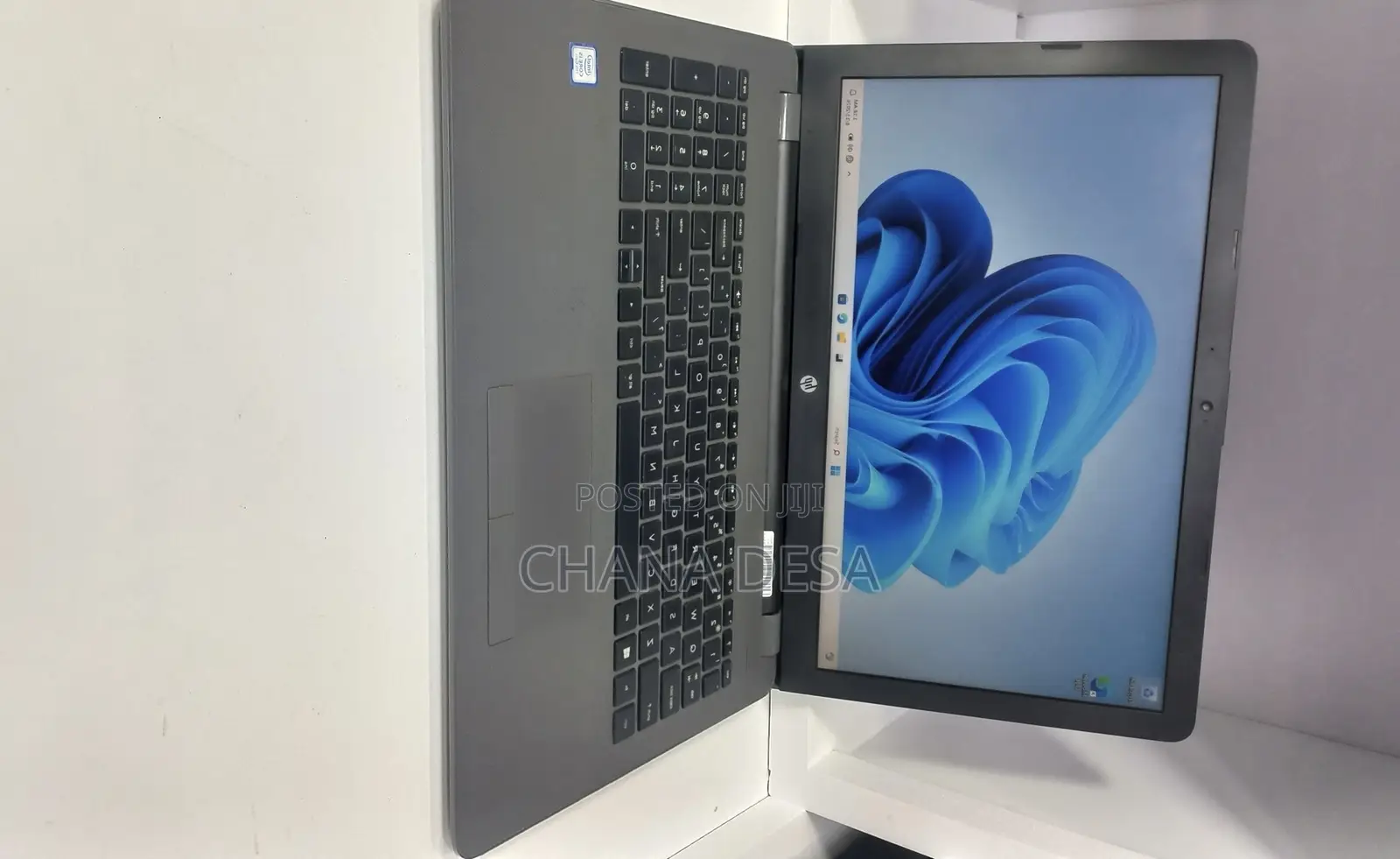 New Laptop HP 4GB Intel Core i5 SSD 128GB