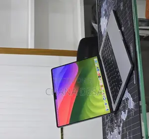 New Laptop Apple MacBook Pro 2023 M3 8GB Apple M3 Pro SSD 512GB