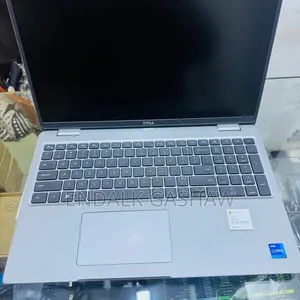New Laptop Dell Inspiron 15 16GB Intel Core i7 SSD 1T