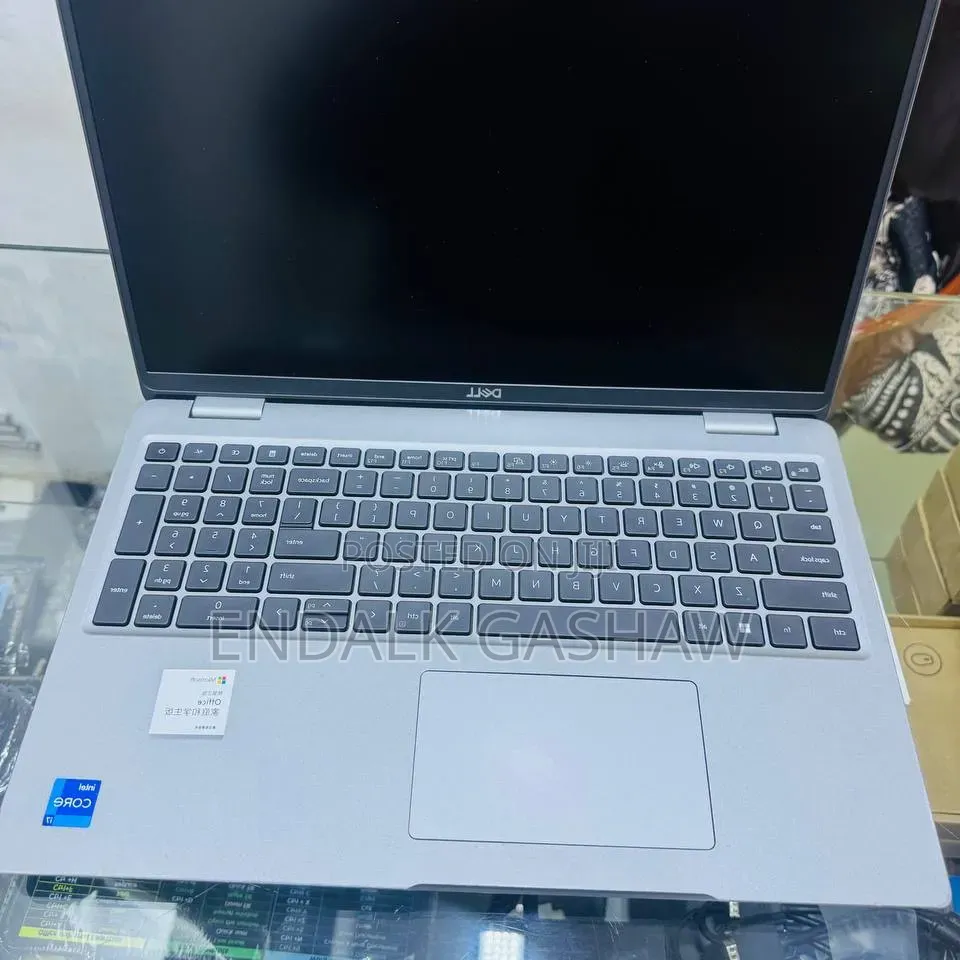 New Laptop Dell Precision 5540 16GB Intel Core i7 SSD 1T