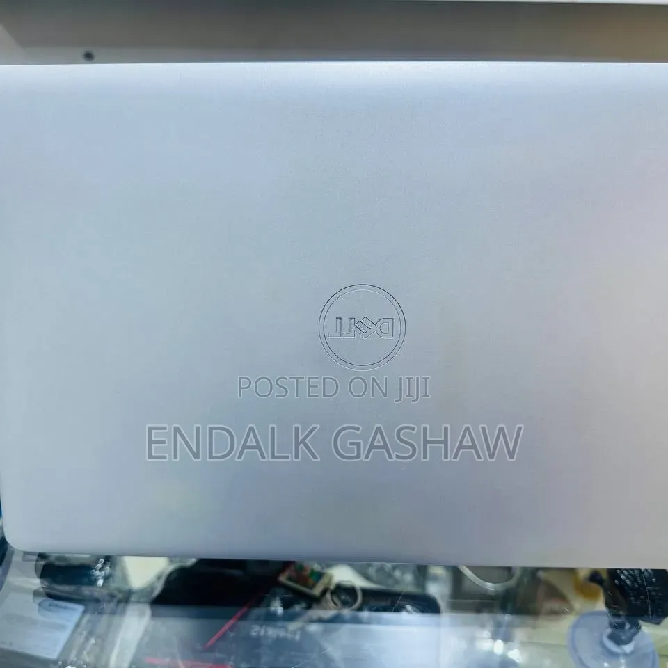 New Laptop Dell Precision 5540 16GB Intel Core i7 SSD 1T