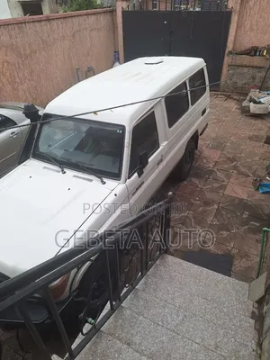 Toyota Land Cruiser 2012
