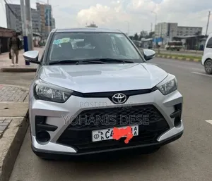 Toyota Raize 2022 Silver