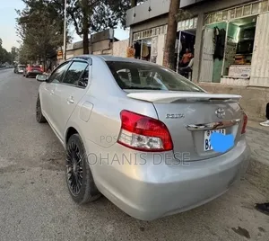 Toyota Yaris 2007 Pearl