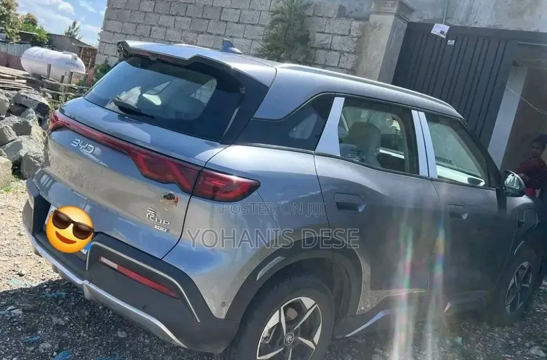 BYD Yuan Up 2025 Gray