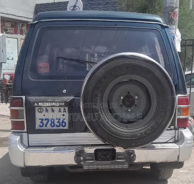 Mitsubishi Pajero 1996