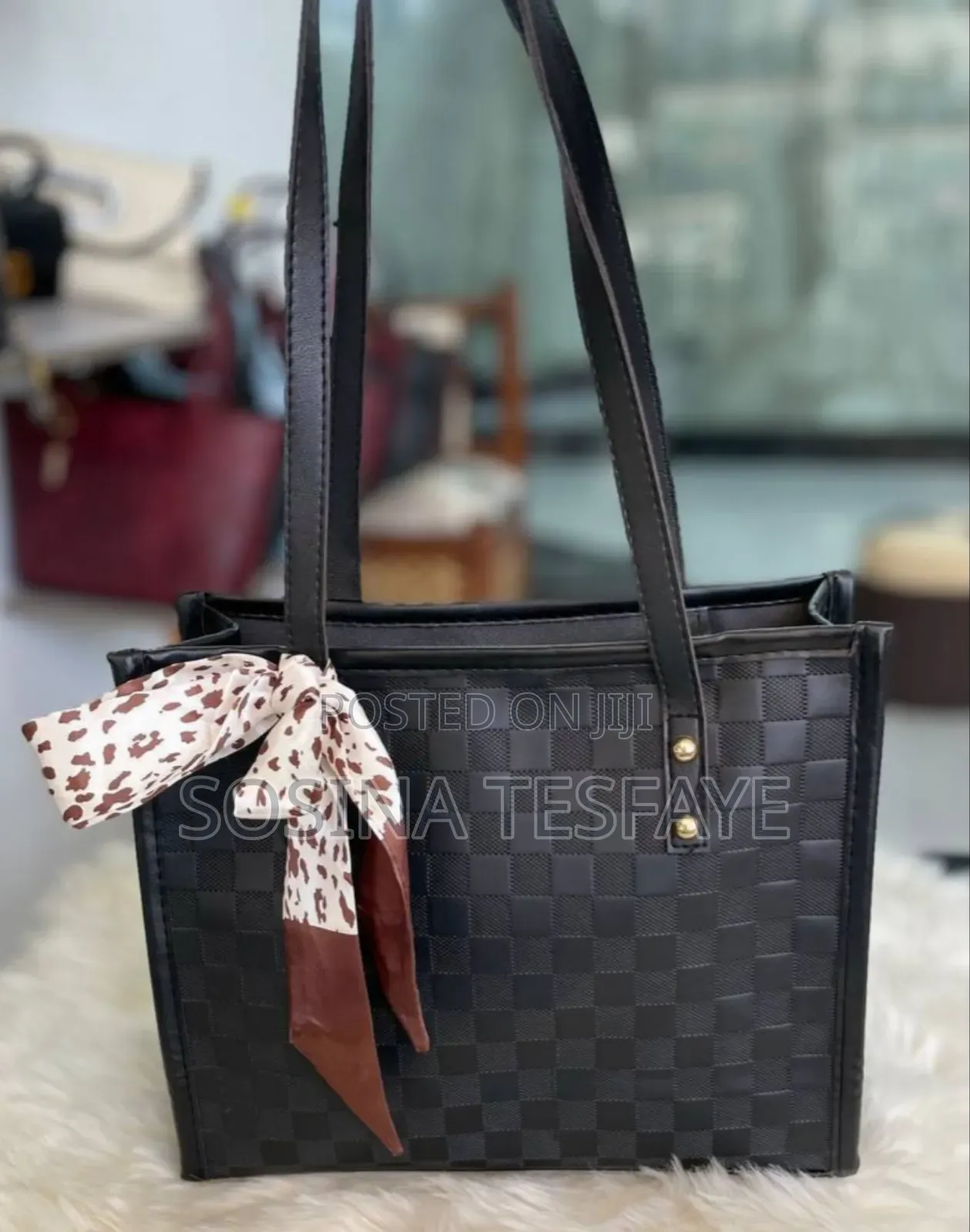 Ladies Hand Bag