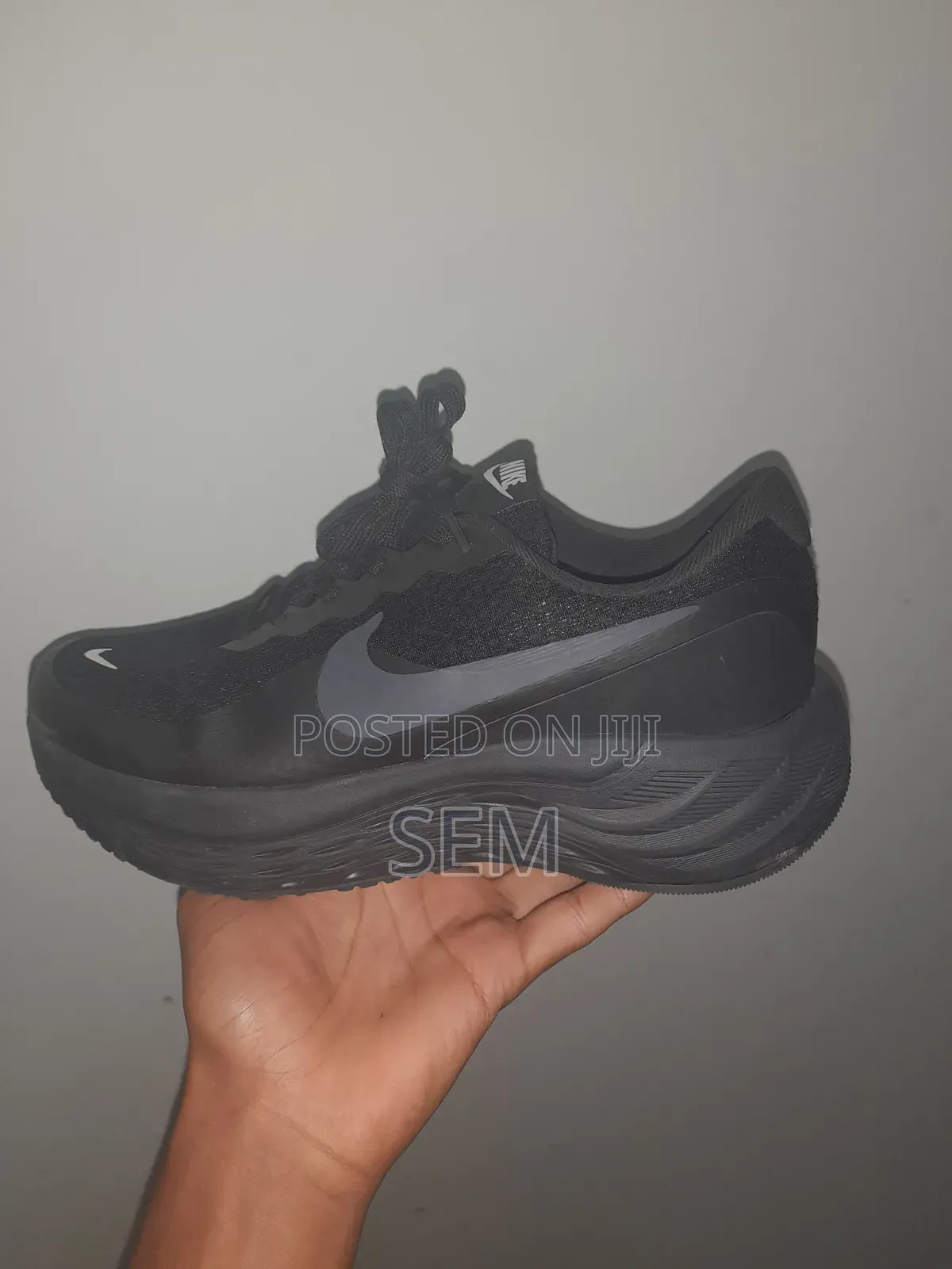 Nike Revolution 8 Black Running Shoes