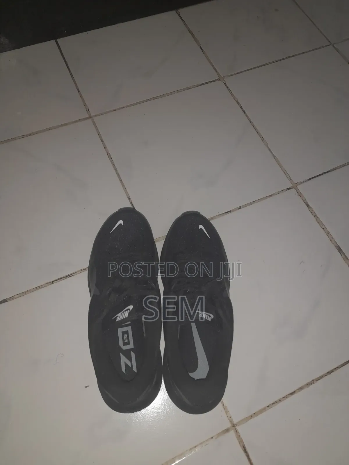 Nike Revolution 8 Black Running Shoes