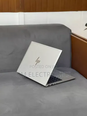 New Laptop HP EliteBook 830 G9 16GB Intel Core i5 SSD 512GB