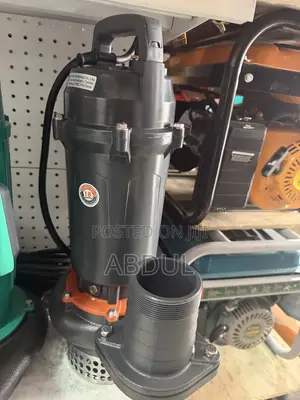LEO Submersible Water Pump 2.2 kW / 3.0 HP