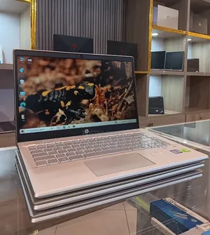 New Laptop HP Pavilion 14 8GB Intel Core i5 SSD 512GB