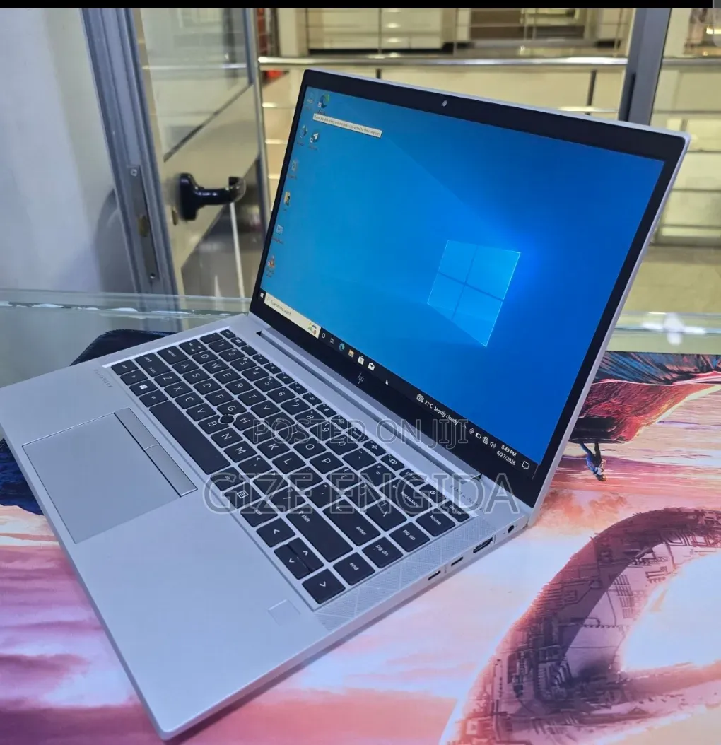 New Laptop HP EliteBook 845 G7 16GB AMD Ryzen 5 SSD 512GB