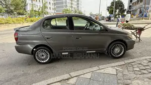 Toyota Platz 2001 Gray