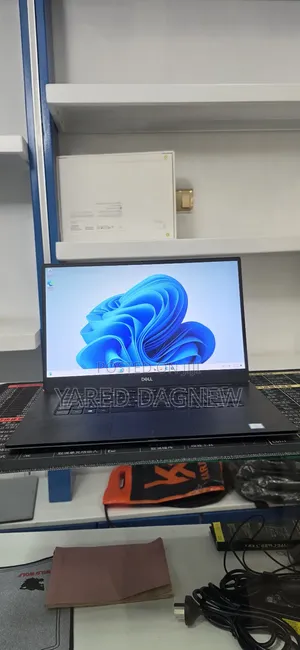 New Laptop Dell XPS 15 16GB Intel Core i5 SSD 512GB