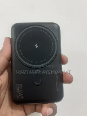 Magnetic Wireless 10,000 Mah Power Bank