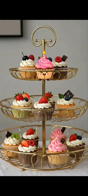Top Quality Pan Cake and Fruit Basket