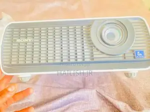 Projector Ga VPL Ex100