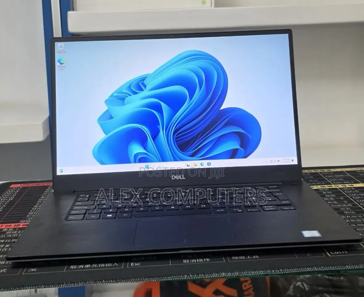 New Laptop Dell XPS 15 16GB Intel Core i5 SSD 512GB